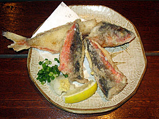 グルクン唐揚げ | 沖縄県のご当地B級グルメ