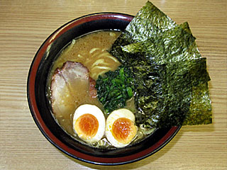 横浜家系ラーメン | 神奈川県（横浜）のご当地B級グルメ