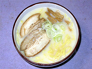 北海道白いラーメン | 北海道限定白いラーメン塩バター味 | 藤原製麺 | 北海道のご当地グルメ