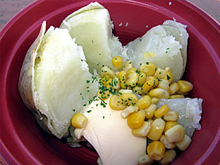 じゃがバター | 北海道のご当地グルメ