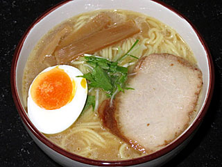 アベックラーメン | 熊本県のご当地B級グルメ