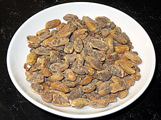 マックスコーヒーピーナツ | 千葉県のご当地B級グルメ