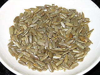 ひまわりナッツ | 宮城県（三本木）のご当地B級グルメ