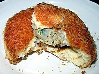 宝永餃子カレーパン | アップデイト | 北海道・音更のご当地グルメ