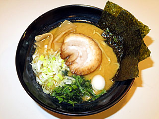 横浜家系ラーメン | 神奈川県（横浜）のご当地B級グルメ