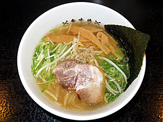 鳥取牛骨ラーメン | 鳥取県（中西部）のご当地B級グルメ